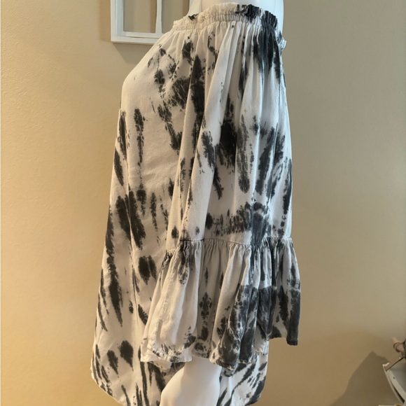 Elan black and white tie-dyed off shoulder top S - Picture 3 of 7